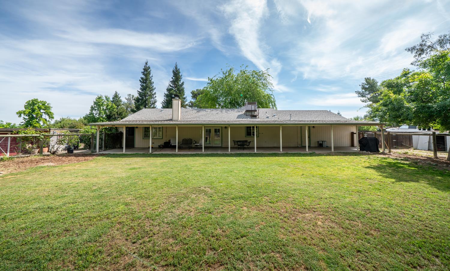 22052 Melrose Ct, Madera, CA 93638