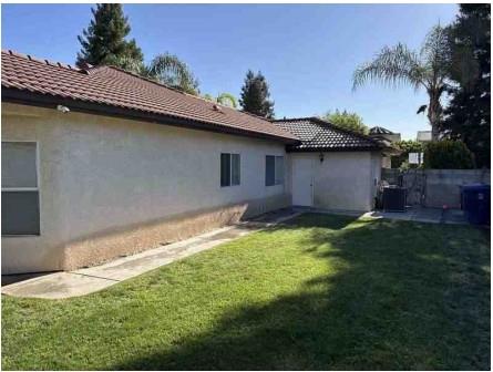 984 Summerset Ln, Madera, CA 93637