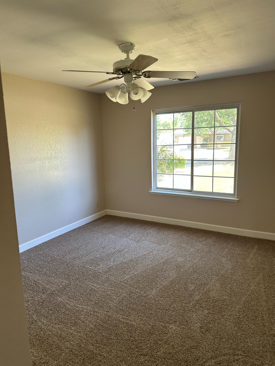 41148 Fig Grove Pl, Madera, CA 93636