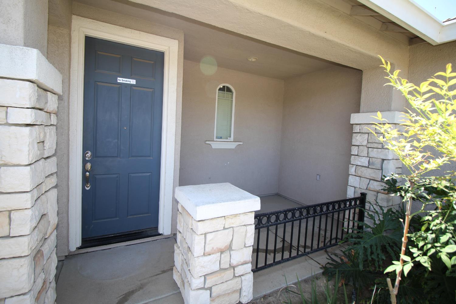 1014 Mango, Madera, CA 93637