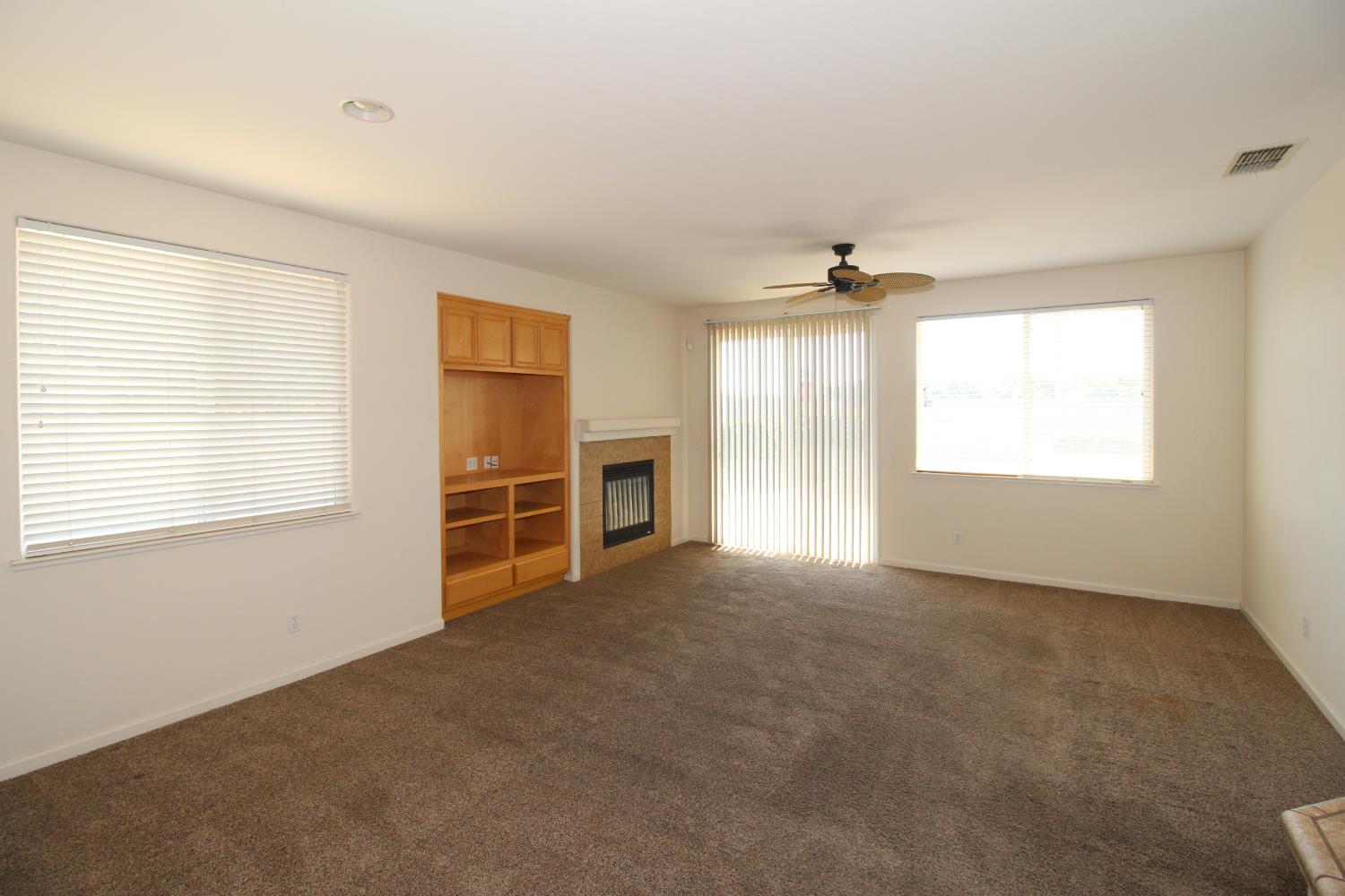 1014 Mango, Madera, CA 93637