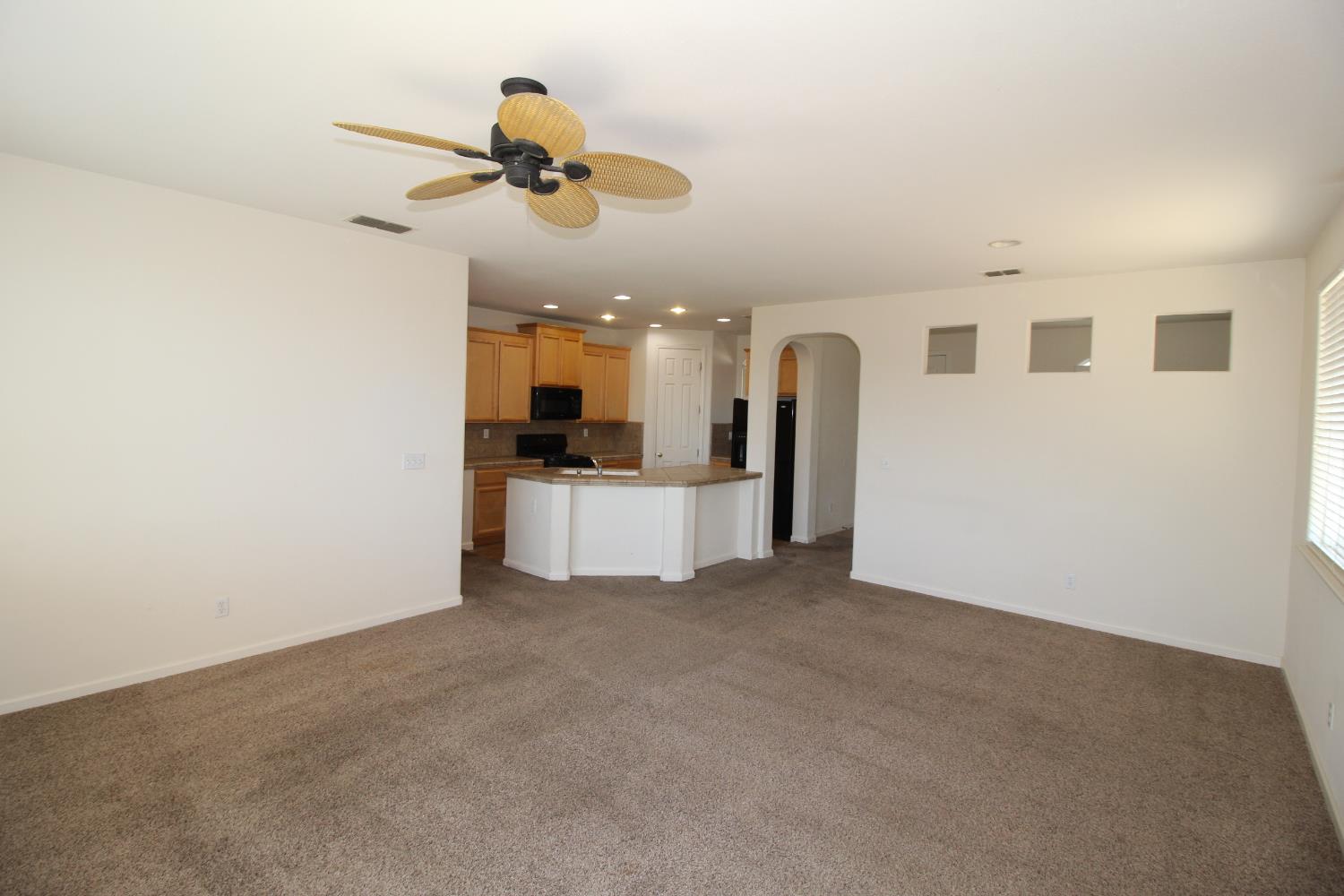 1014 Mango, Madera, CA 93637