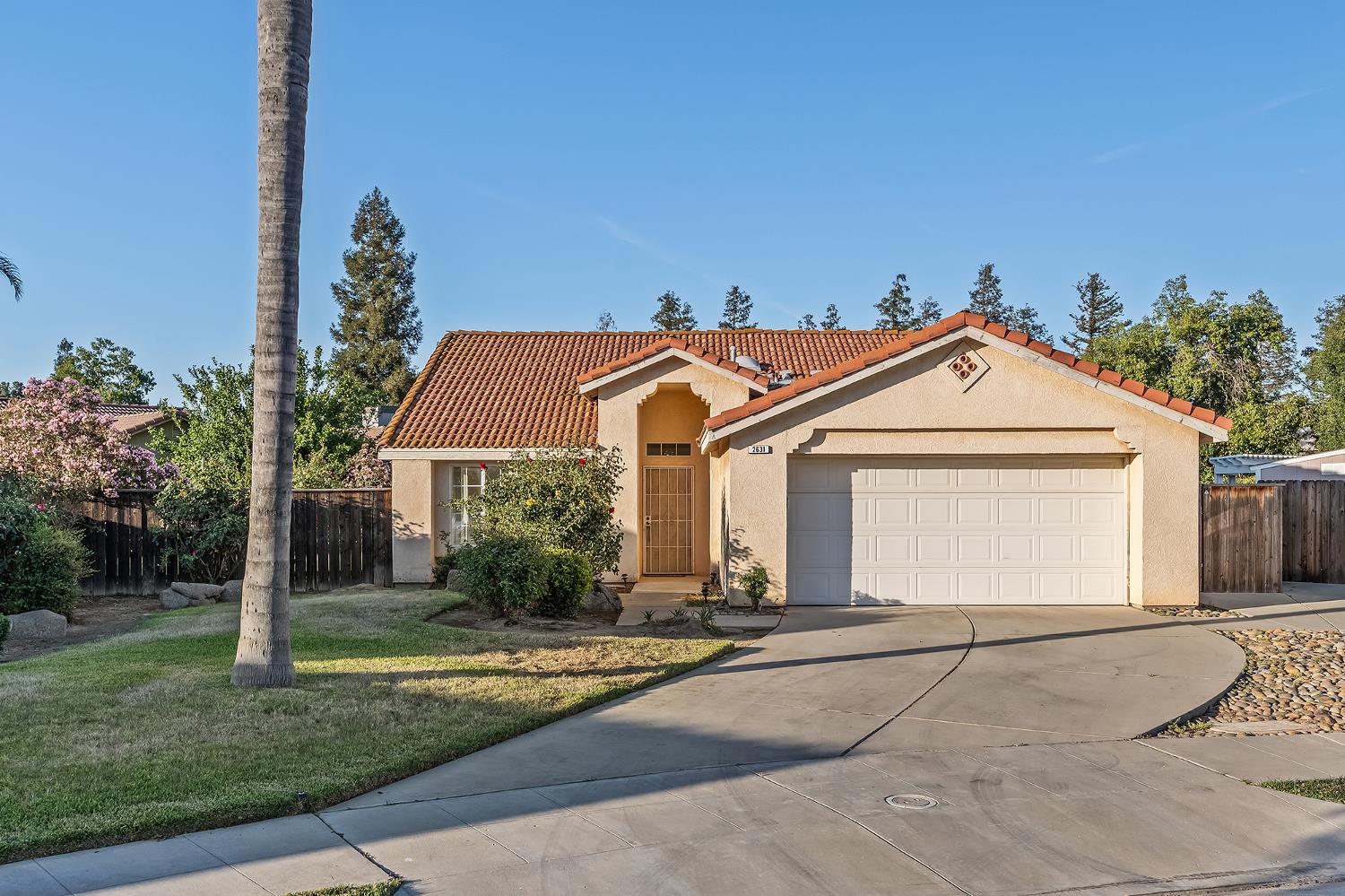 2631 Gamay Ave, Madera, CA 93637