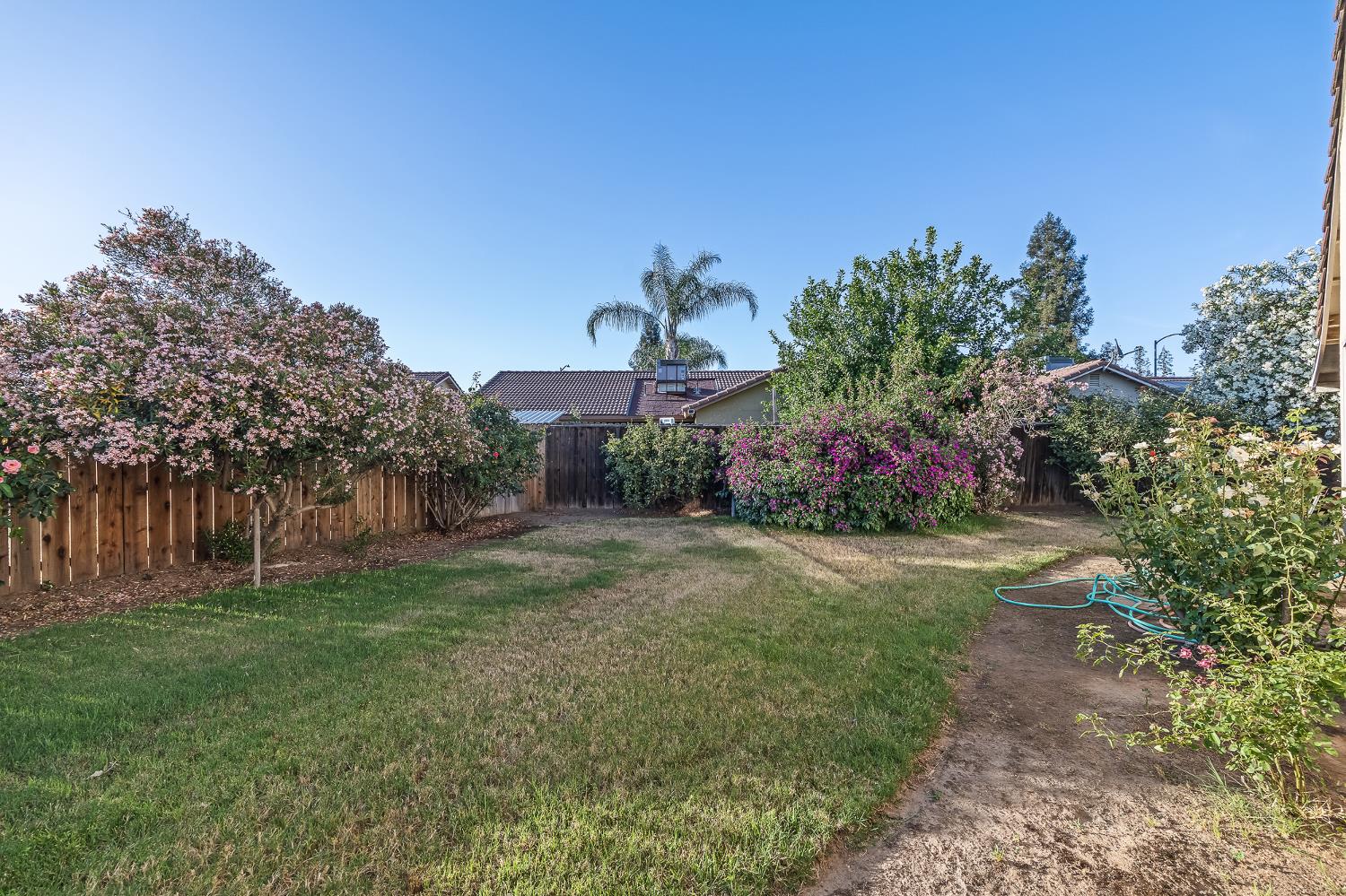 2631 Gamay Ave, Madera, CA 93637