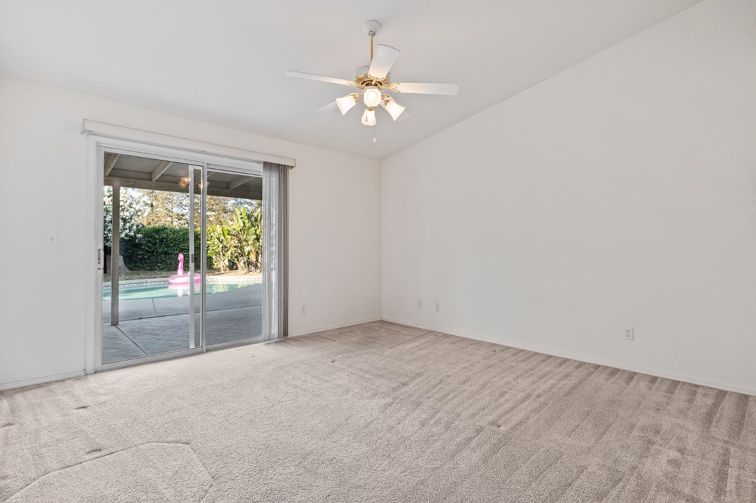 2631 Gamay Ave, Madera, CA 93637