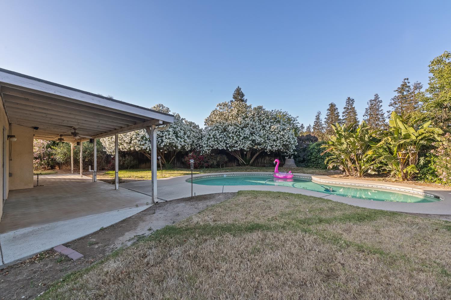 2631 Gamay Ave, Madera, CA 93637