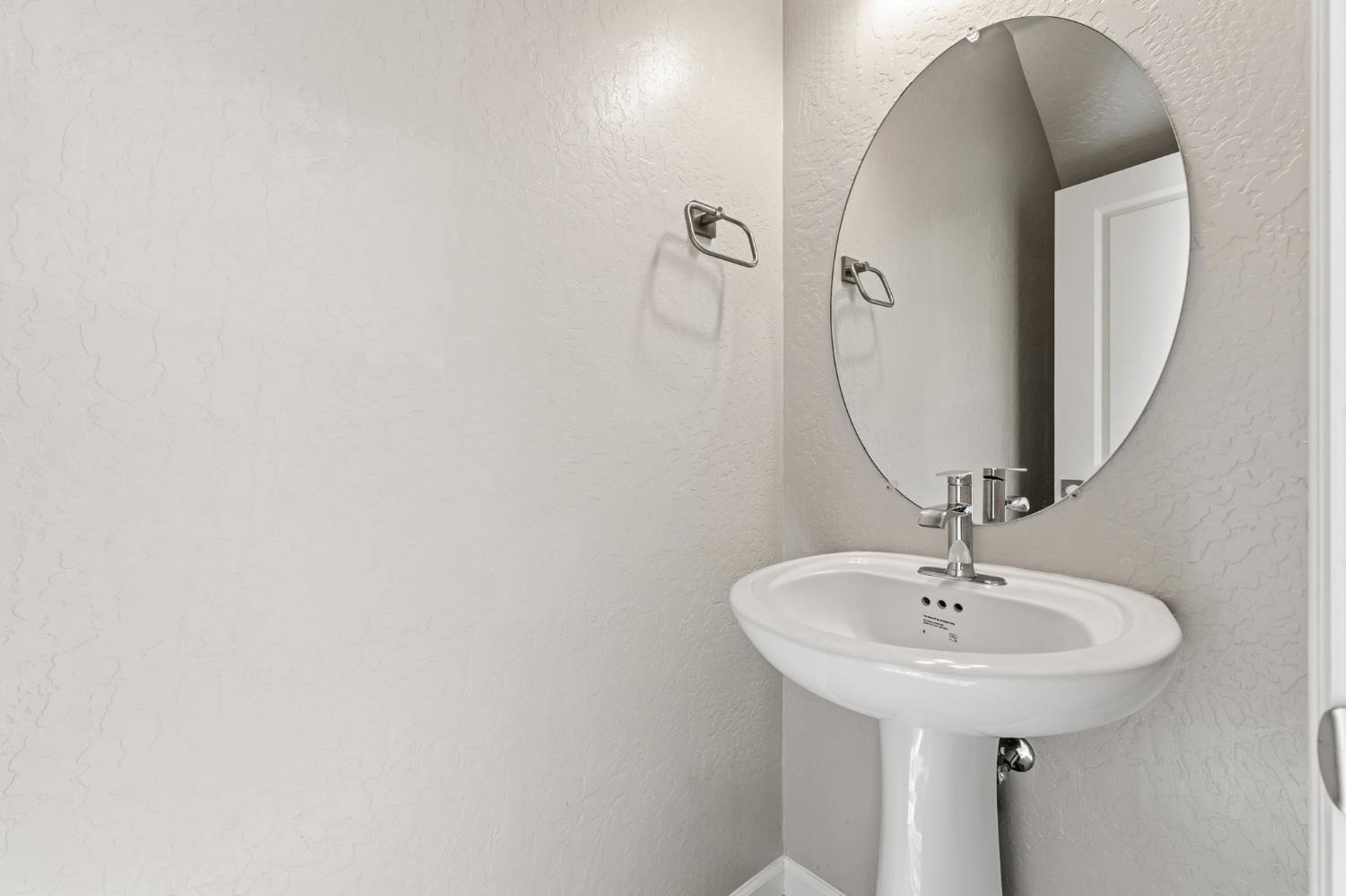 1116 Elevations Way W, Madera, CA 93636
