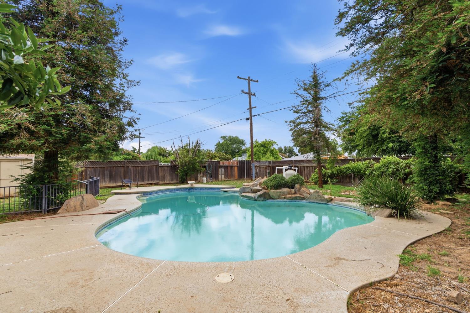 27341 Parkwood Ave, Madera, CA 93637