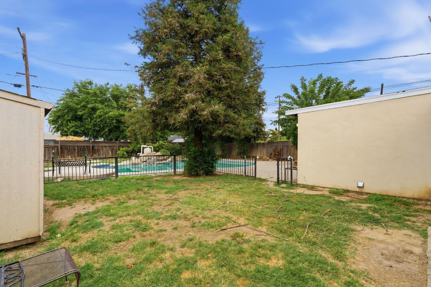 27341 Parkwood Ave, Madera, CA 93637