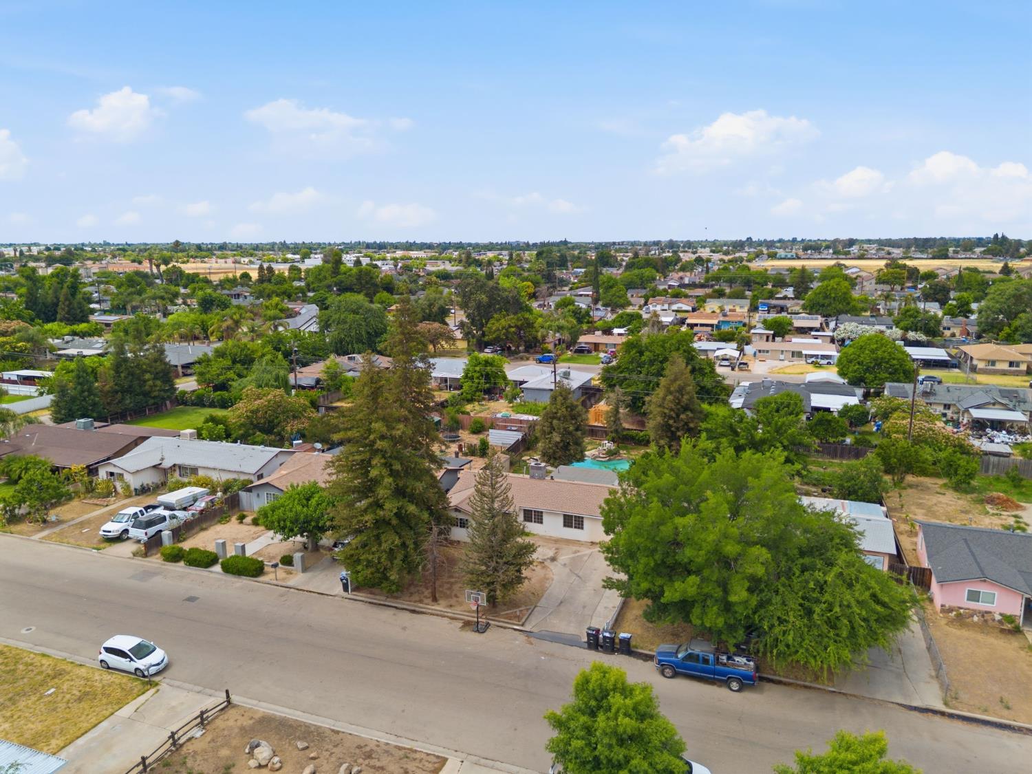 27341 Parkwood Ave, Madera, CA 93637