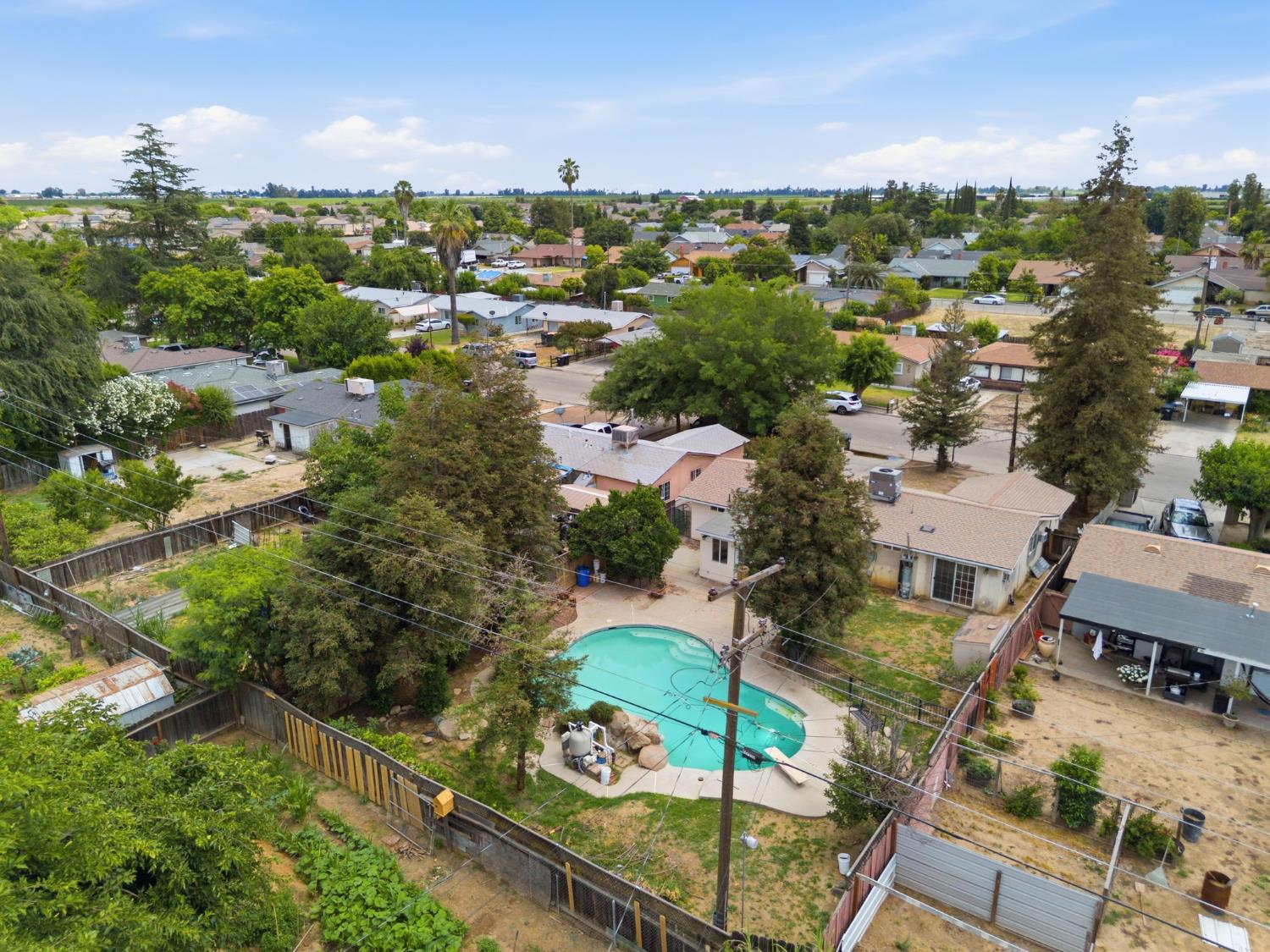 27341 Parkwood Ave, Madera, CA 93637