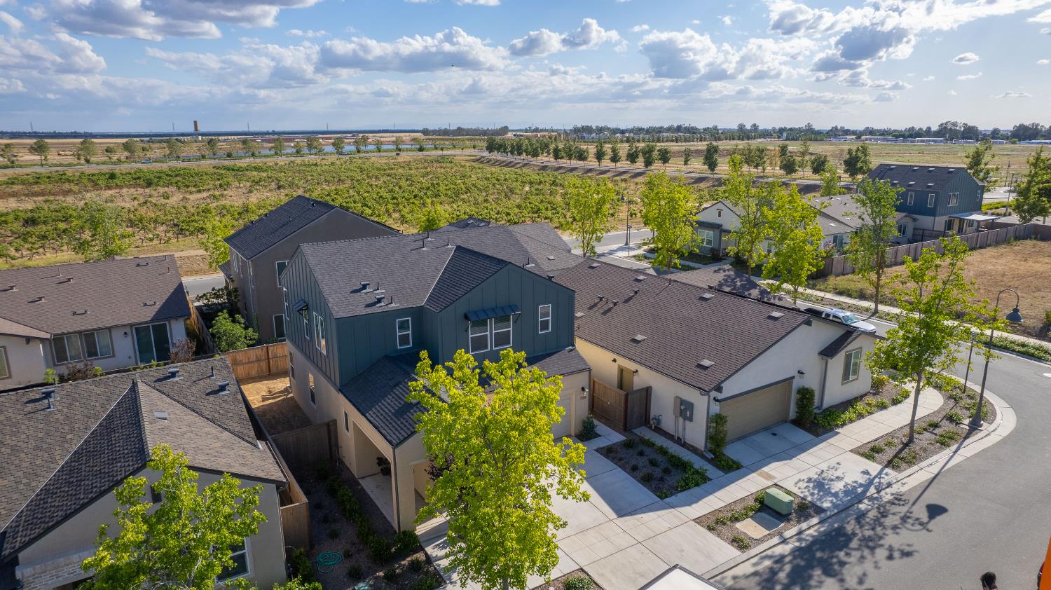 738 Katelyn Ave, Madera, CA 93636