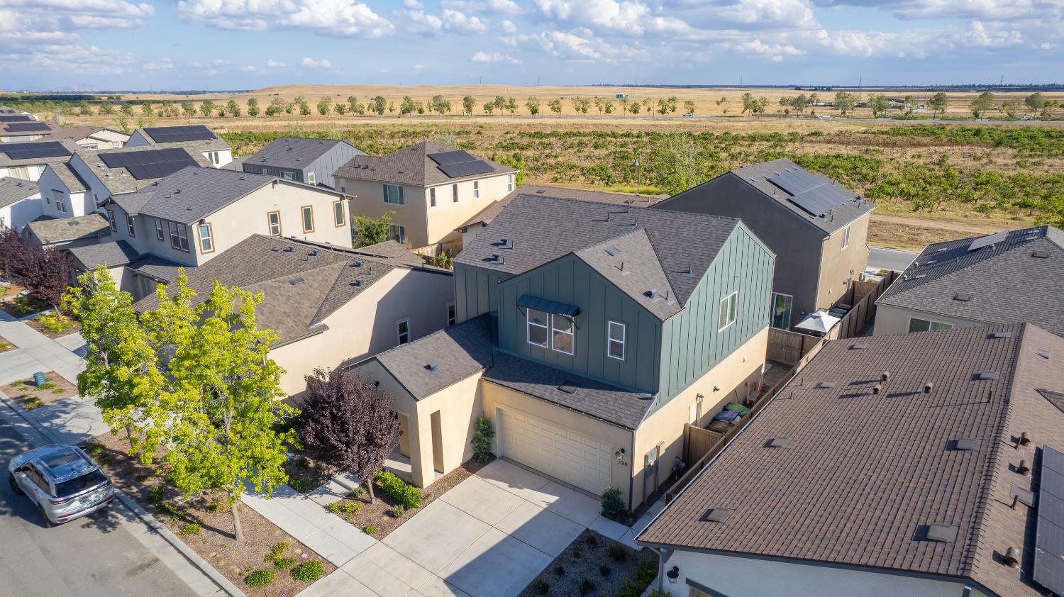 738 Katelyn Ave, Madera, CA 93636