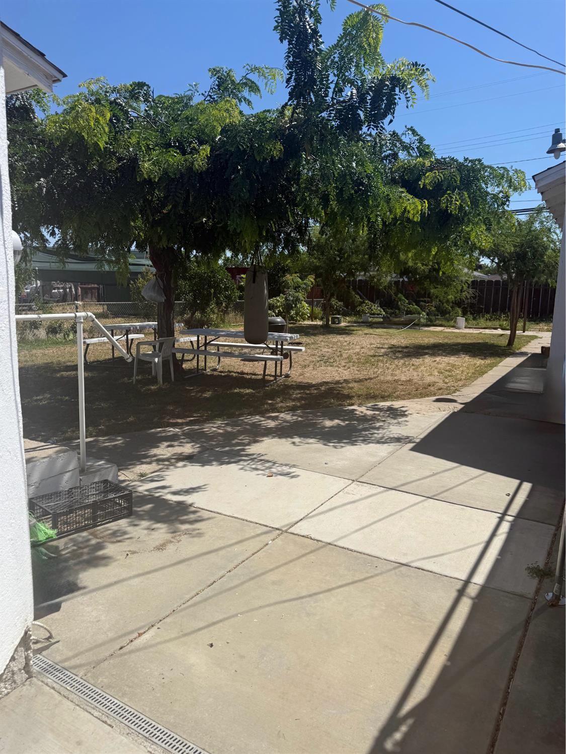 1123 N D, Madera, CA 93638