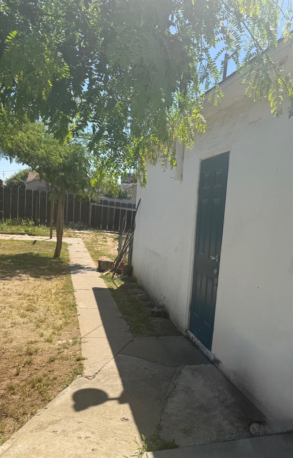 1123 N D, Madera, CA 93638