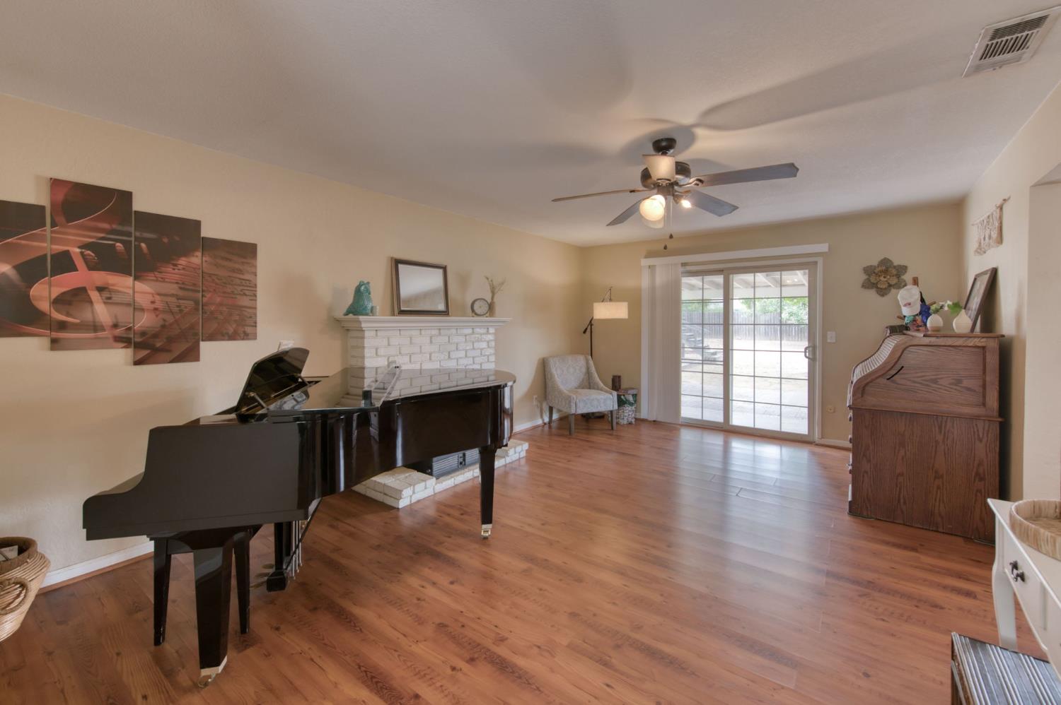 36458 Sparta Ave., Madera, CA 93636