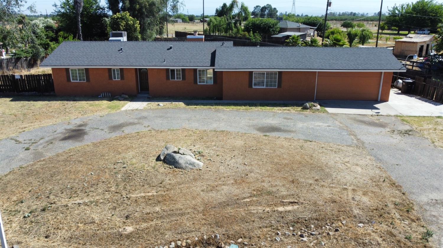 26295 Dillon Way, Madera, CA 93638