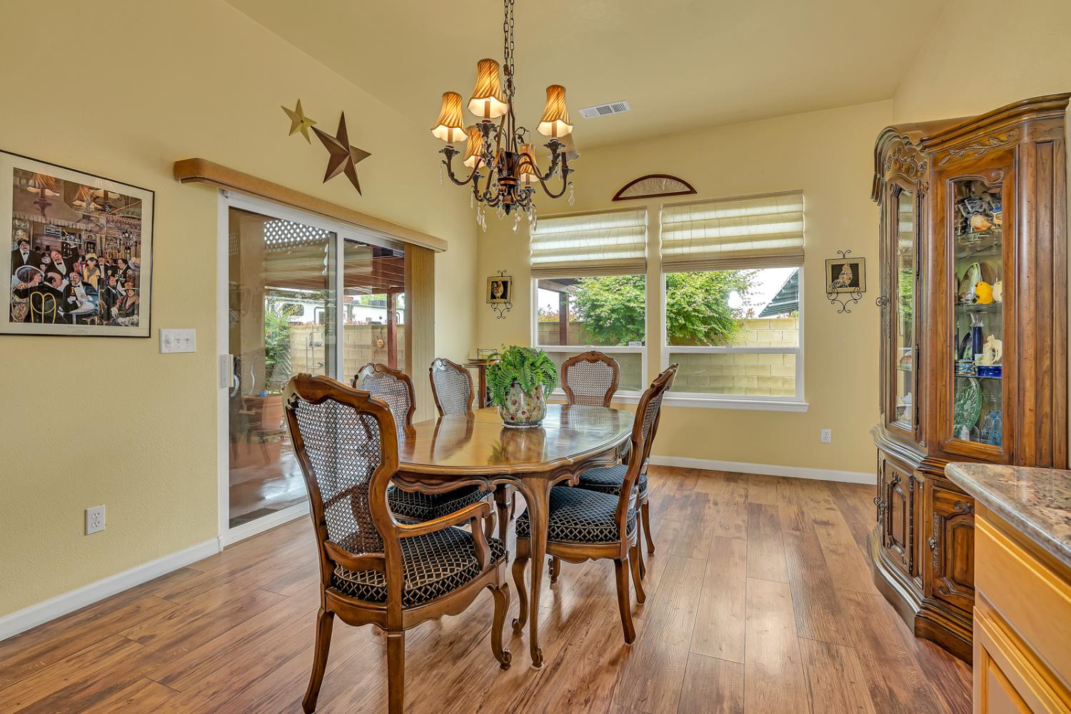 17028 Granite Falls Way, Madera, CA 93610