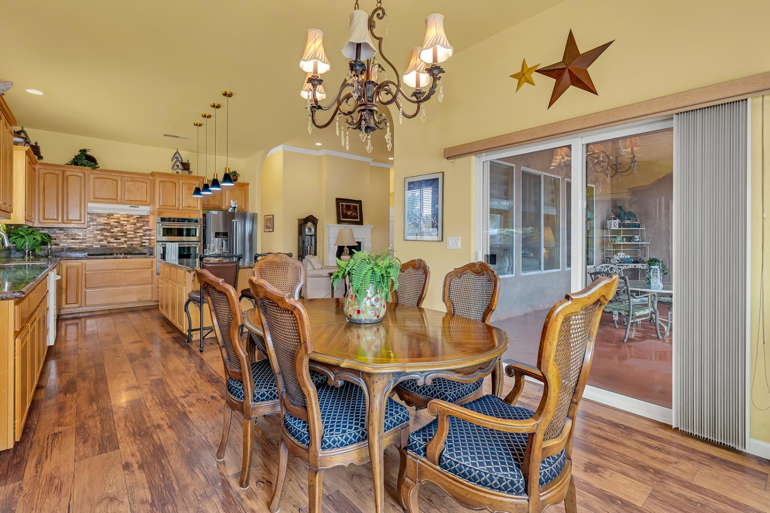 17028 Granite Falls Way, Madera, CA 93610