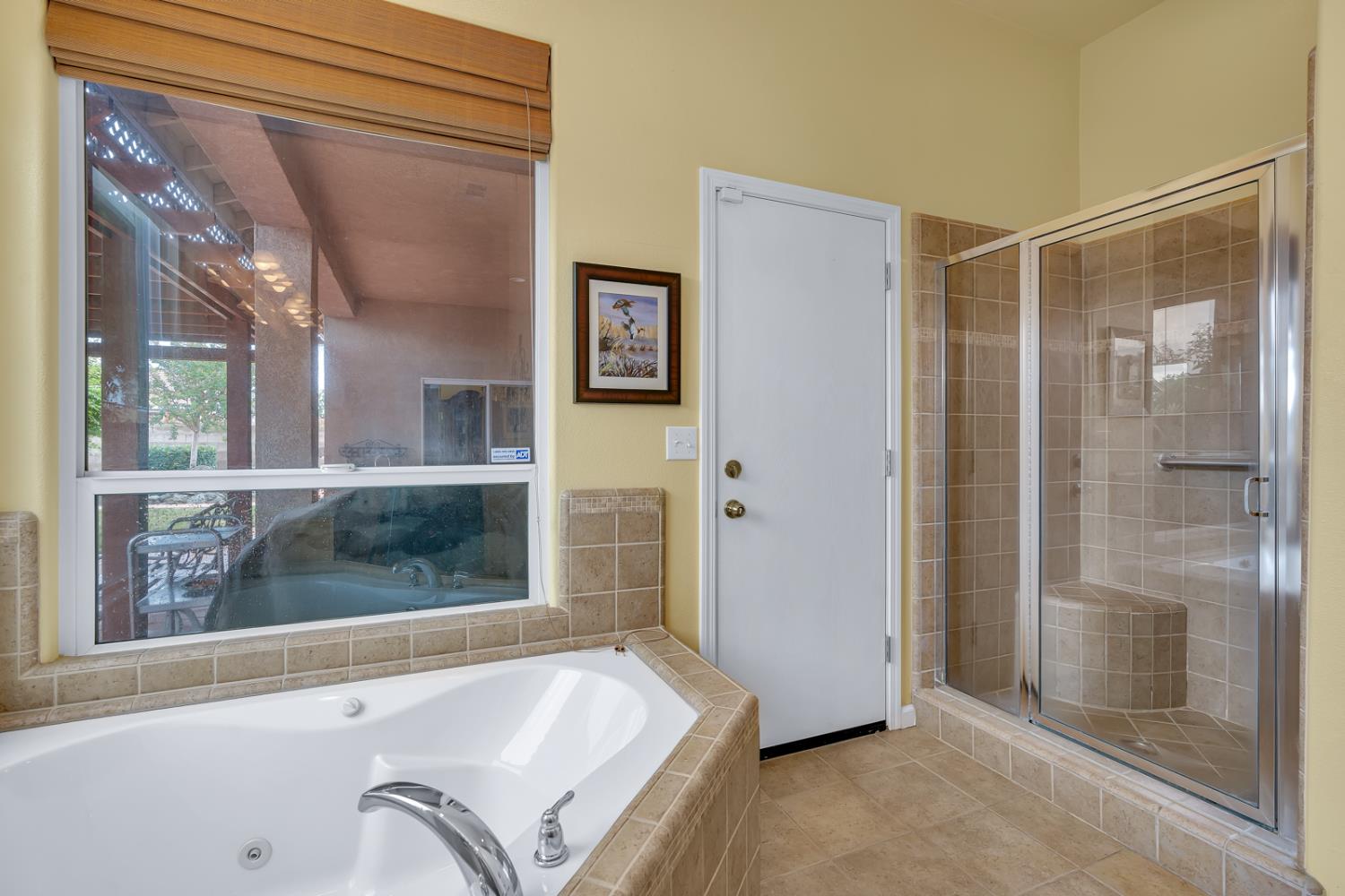 17028 Granite Falls Way, Madera, CA 93610