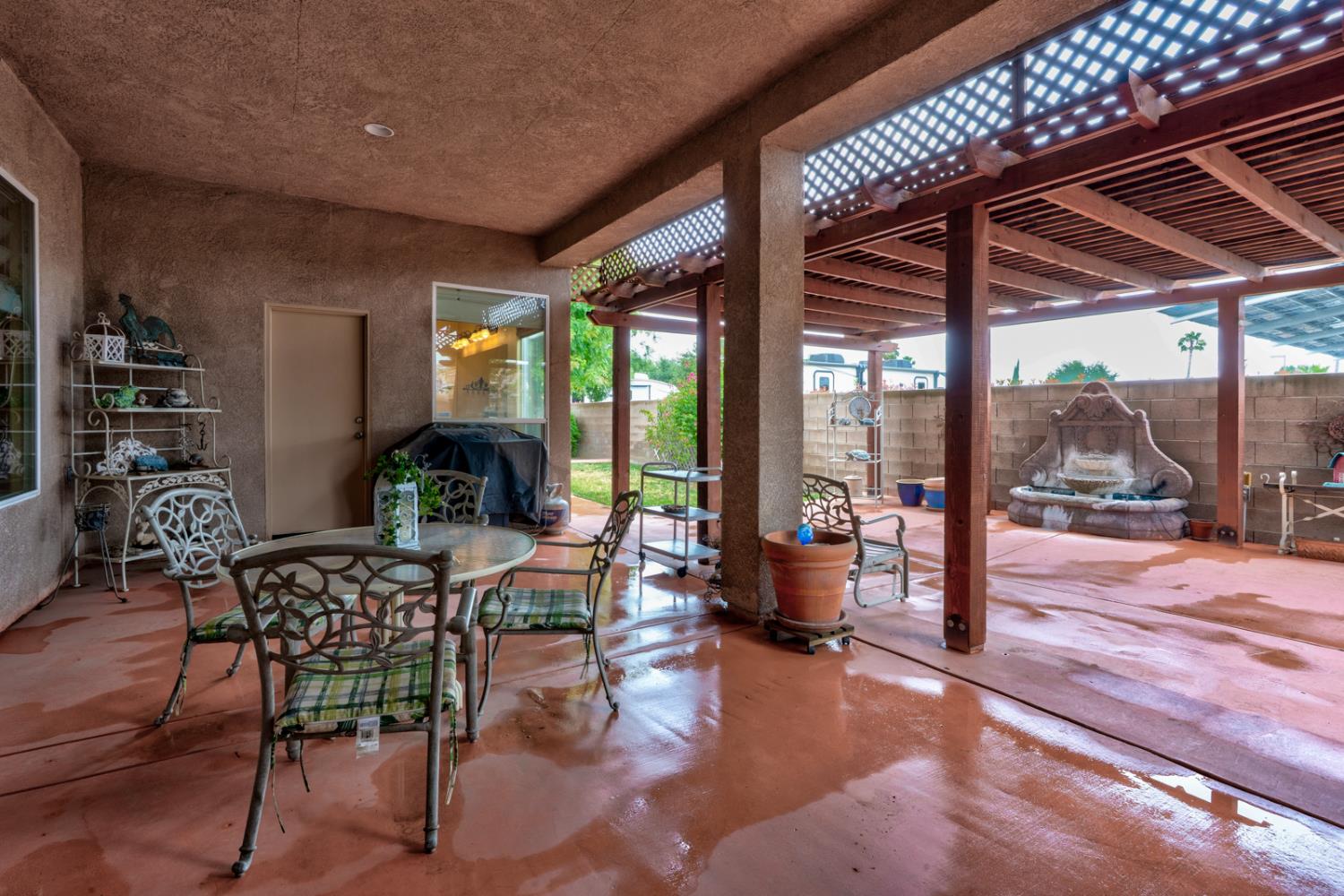 17028 Granite Falls Way, Madera, CA 93610