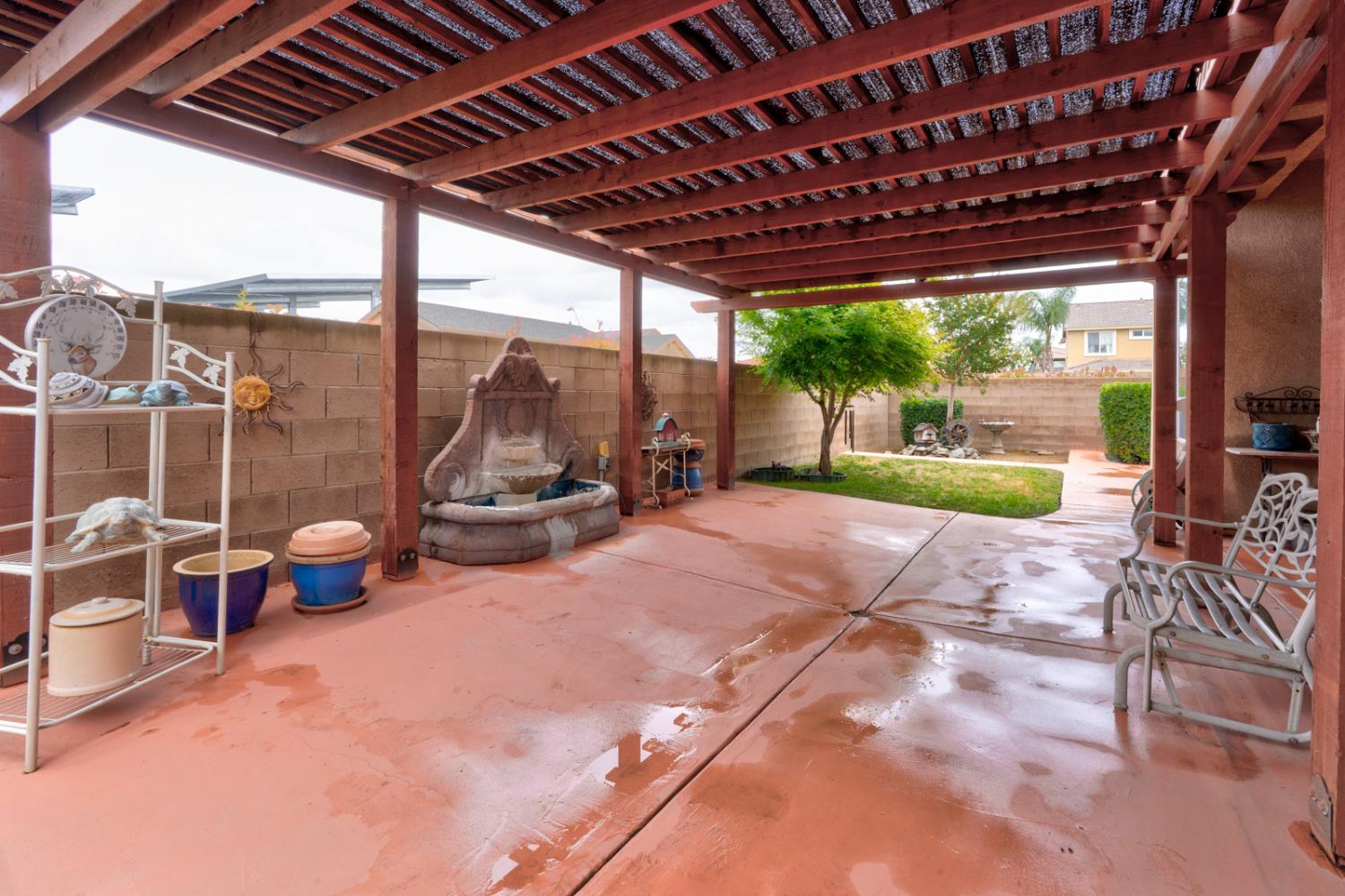 17028 Granite Falls Way, Madera, CA 93610