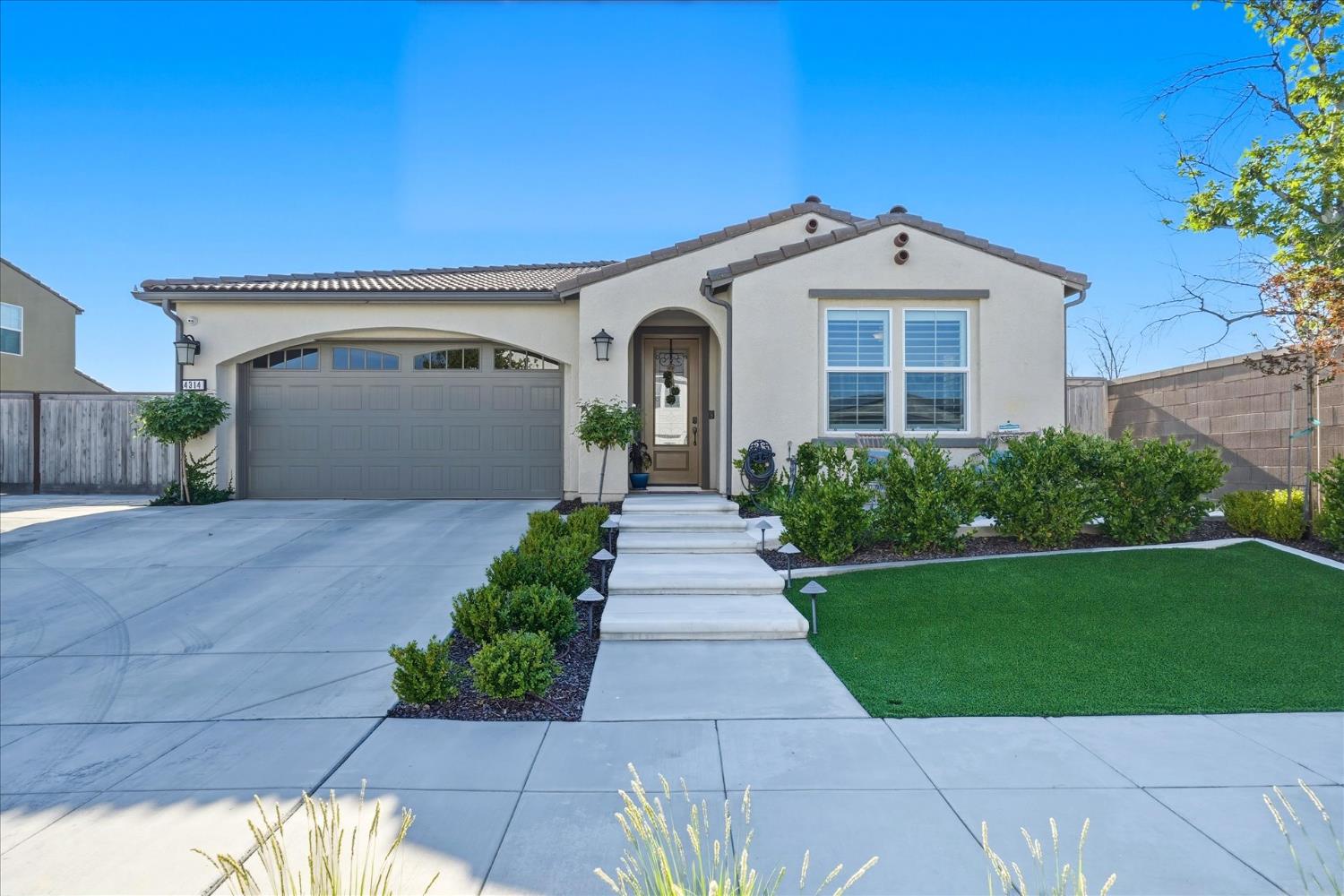 4314 Little Canyon Dr, Madera, CA 93636