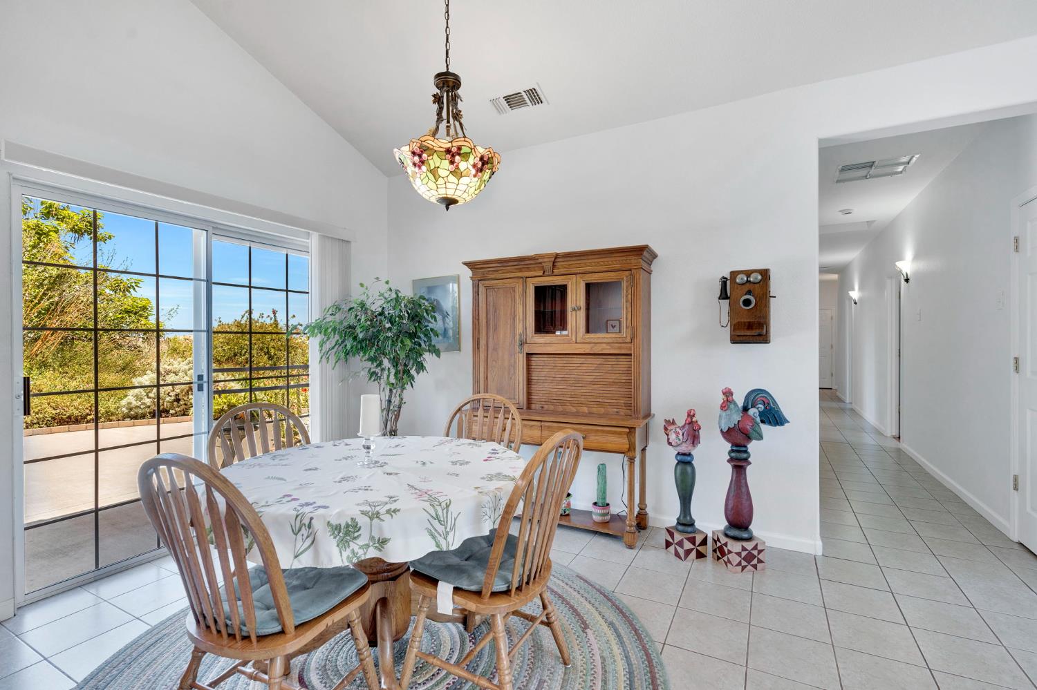 22250 stabulis Ct, Madera, CA 93638