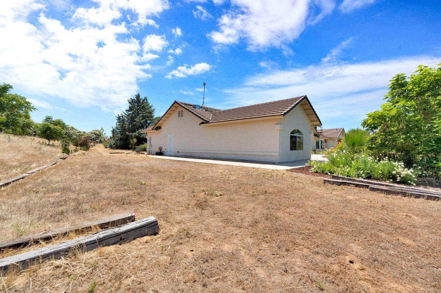 22250 stabulis Ct, Madera, CA 93638