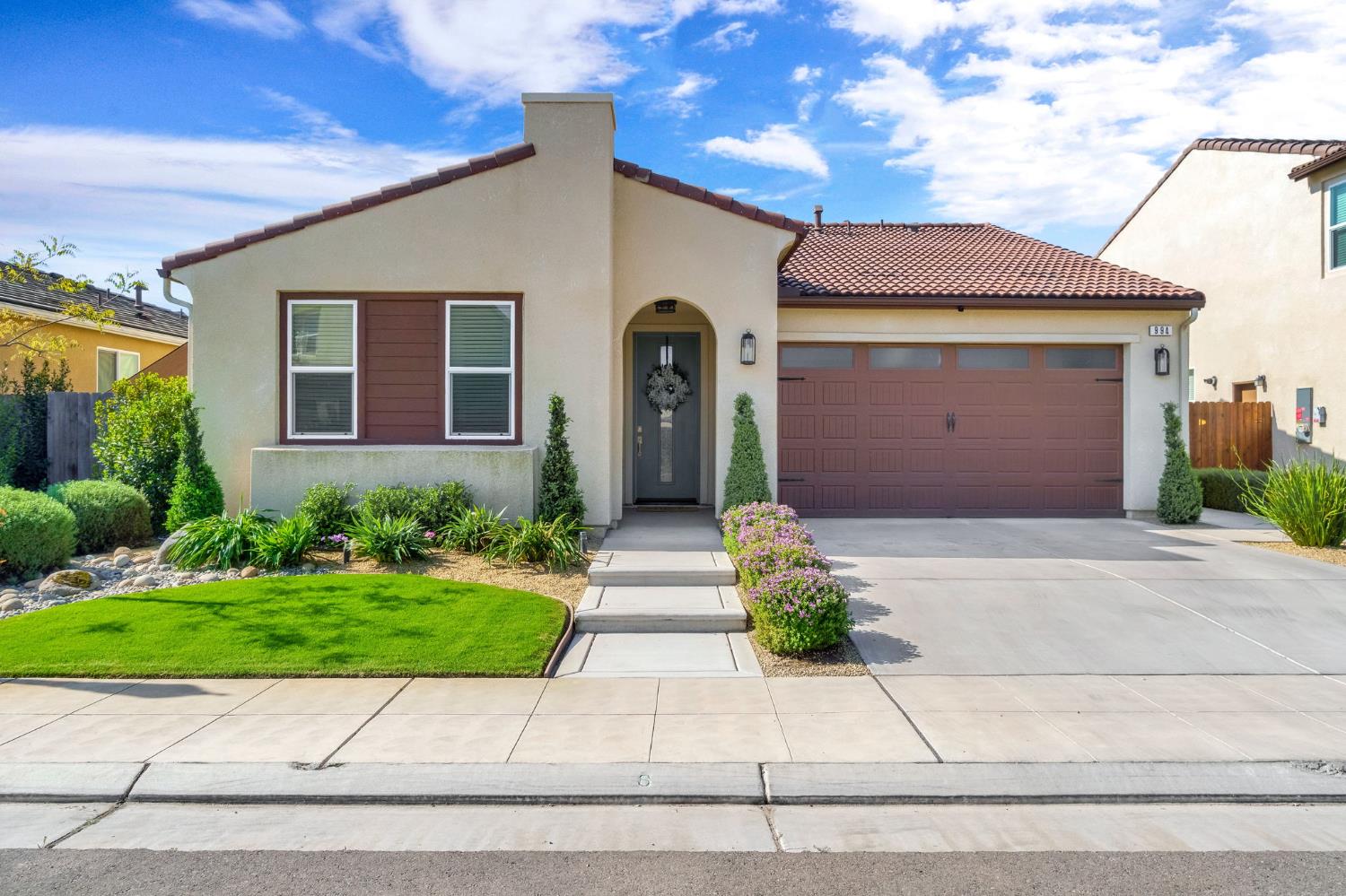 994 Groveland Ave W, Madera, CA 93636