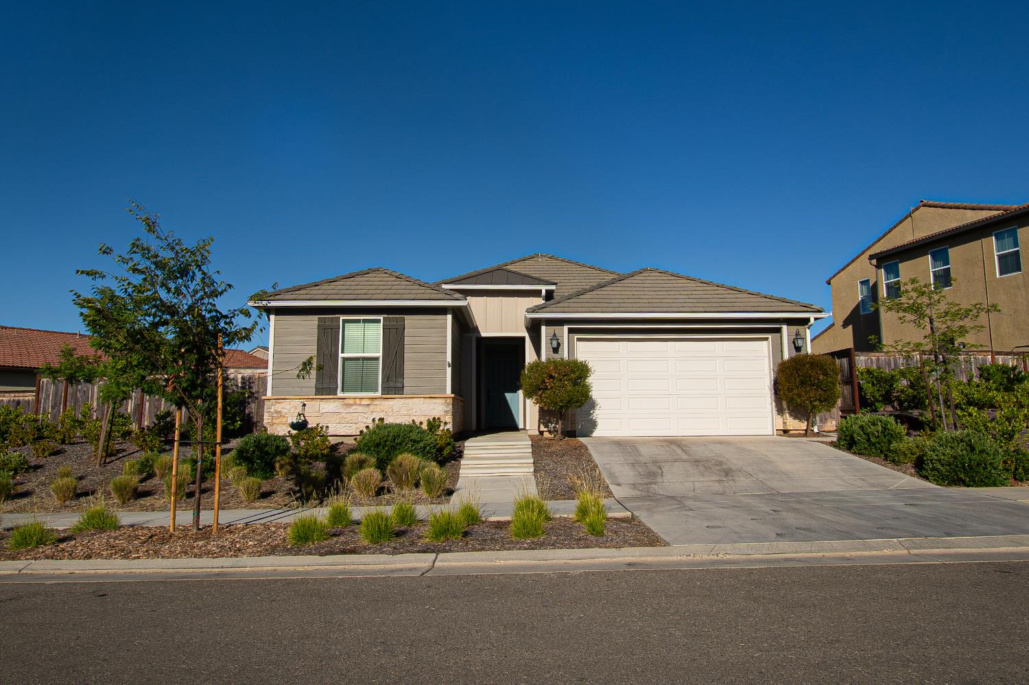 4672 Silverado Rd, Madera, CA 93636